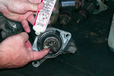 CRC vesivaseliini tuubi 100ml - Auton voiteluaineet ja vaseliinit - 5412386416040 - 2