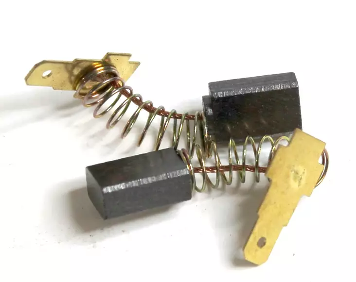 hiilisarja 8x5x12mm - Komponentit ja kondensaattorit - 6419773544620 - 1