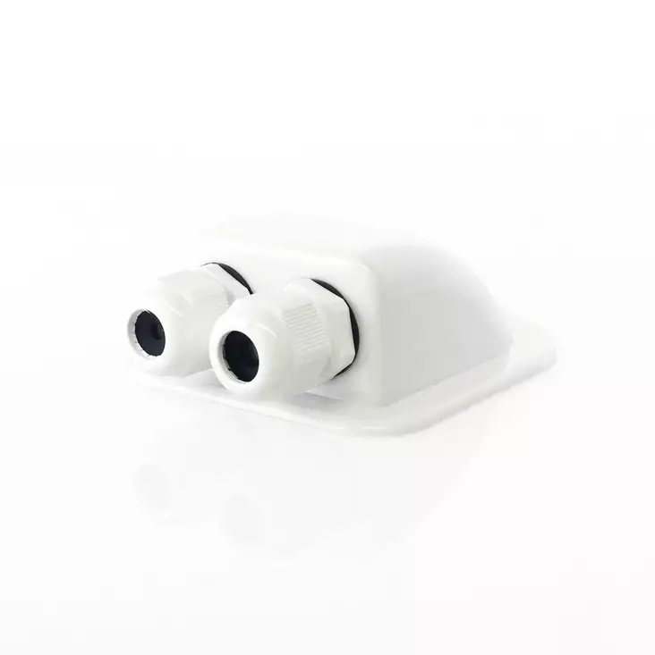 läpivienti valkoinen muovi - Aurinkopaneelin asennustarvikkeet - 6438471003901 - 1