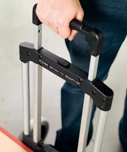 musta kohokirjoitinteippi - Kohokirjoittimet ja kirjoitinteipit - 3501170847732 - 2