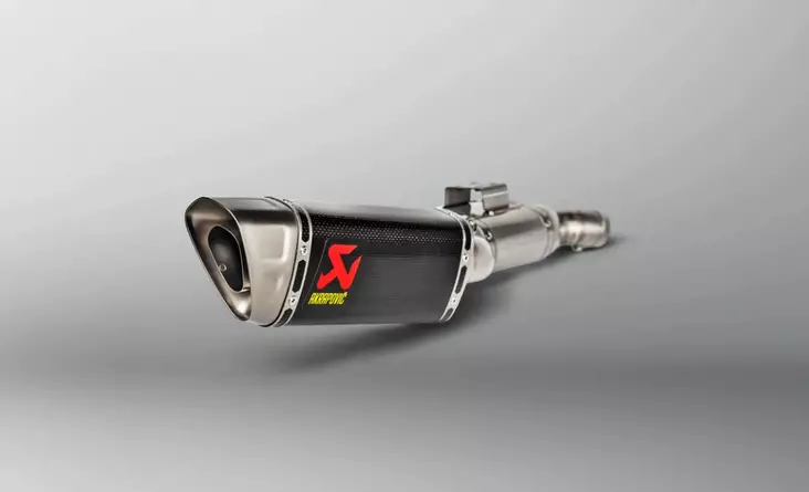 Akrapovic Slip-On Line äänenvaimennin (Carbon) F900R / XR 20- - Moottoripyörän äänenvaimentimet - 3831113588522 - 2