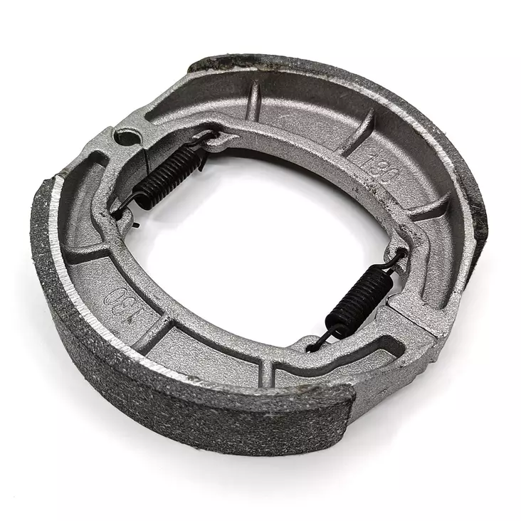 Jarrukengät etu ja taka 130mm - Crossin ja mopon rumpujarrut - 6438471017472 - 1