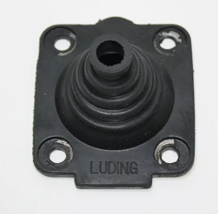 Mönkijä 300cc vaihdekepin suojakumi - 300-550cc mönkijän katteet ja runko-osat - 6419773680212 - 1