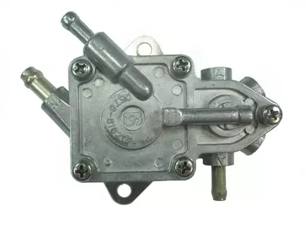 Mönkijä 300cc Bull polttoainepumppu - 300-550cc mönkijän katteet ja runko-osat - 6419773679803 - 2