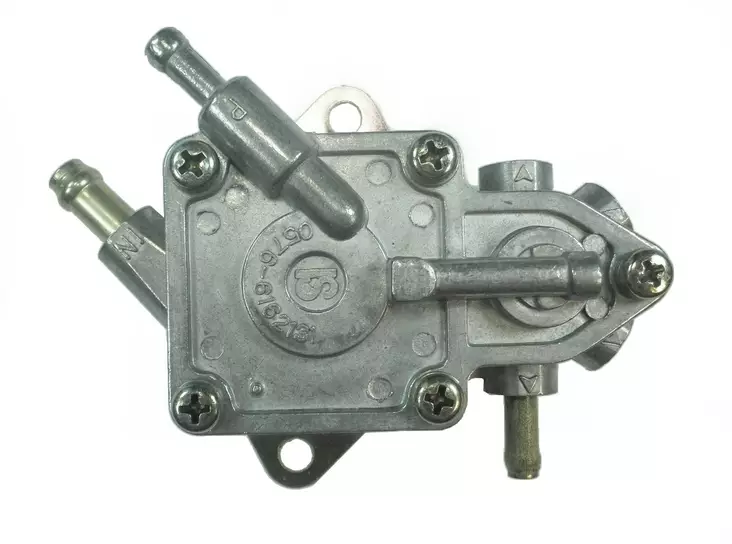 Mönkijä 300cc Bull polttoainepumppu - 300-550cc mönkijän katteet ja runko-osat - 6419773679803 - 2