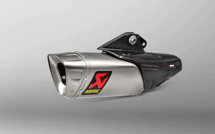 Vaimennin Akrapovic Slip-on Line Titanium YZF-R1 15- - Moottoripyörän äänenvaimentimet - 3831113571364 - 2