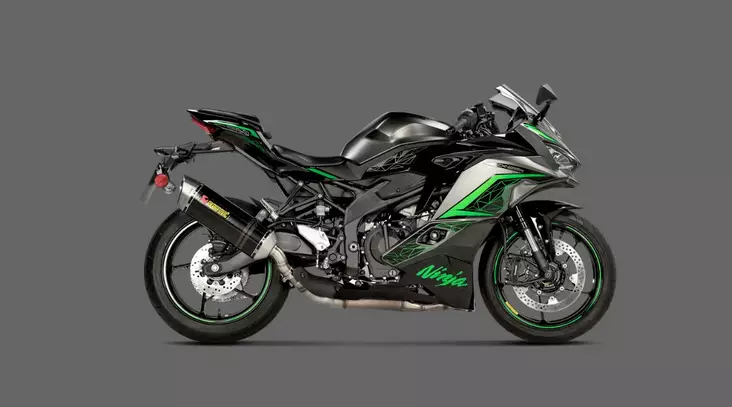 Äänenvaimennin Akrapovic Slip-On Line Carbon ZX-25R/R 2023