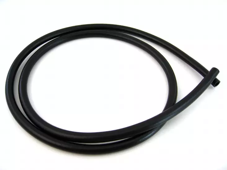 Bensaletku 3mm / 5mm musta - Trimmerin ja raivaussahan kaasuttimet - 6438471287295 - 1