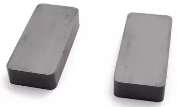 Magneetti suorakaide 48x22mm 2kpl - Magneettityökalut ja metallinpaljastimet - 6438152021255 - 1