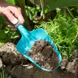 Gardena classic istutuskauha käytössä - Istutustyökalut ja maaporat - 4078500023696 - 3