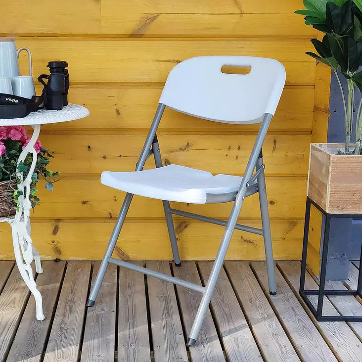 tukeva juhlatuoli - Caravan kalusteet - 6438168084176 - 6