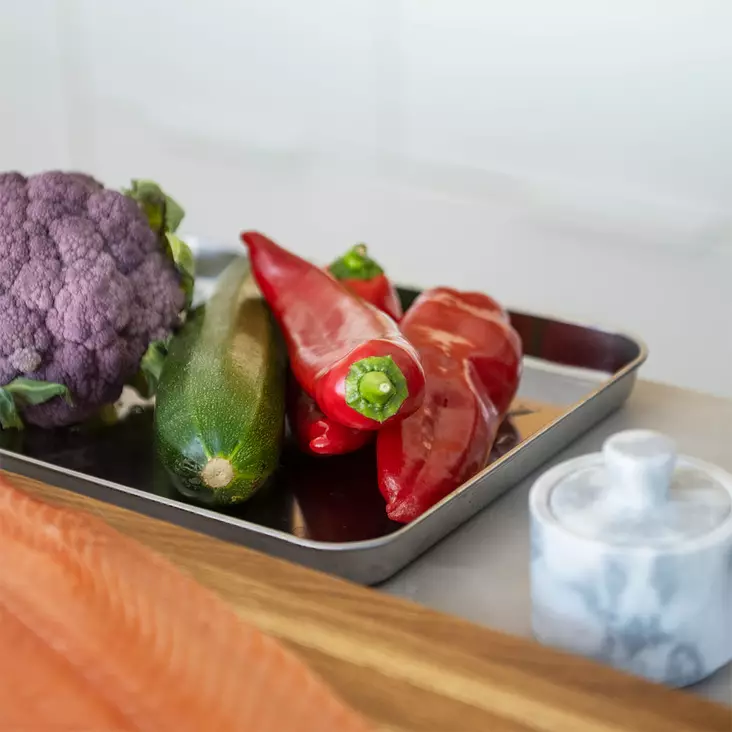 Tarjotin teräs - Tarjoilukulhot ja tarjoiluastiat - 6410416138886 - 1