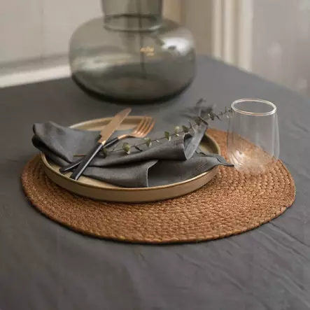 Juuttitabletti pyöreä - Pöytäliinat ja pöytätabletit - 6410416197227 - 2