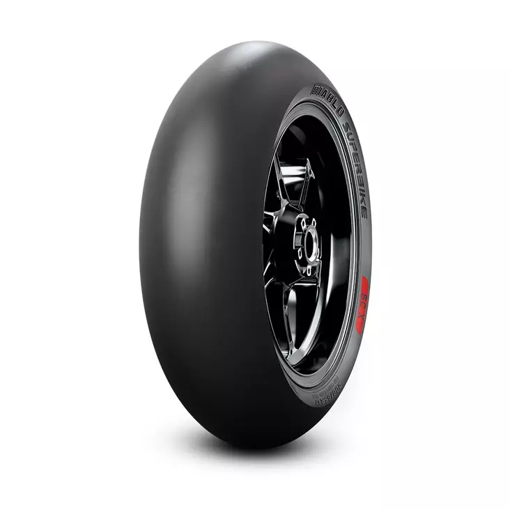 Moottoripyörän rengas 17" Pirelli 200/65 R17 - Moottoripyörän renkaat 17" - 6438471302547 - 2