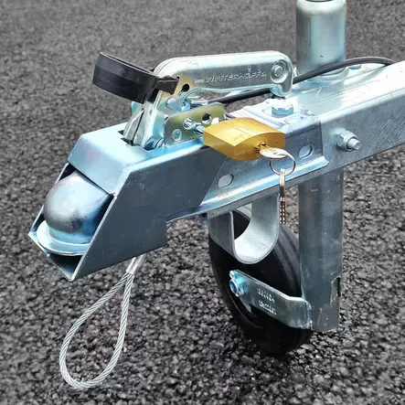 peräkärryn, trailerin aisalukko - Peräkärryn aisalukot - 6438168068978 - 1