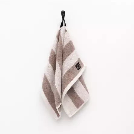 Fanni k puuvillapyyhe 30 x 50 cm beige valkoinen - Löylytuoksut ja tekstiilit - 6410416502878 - 2