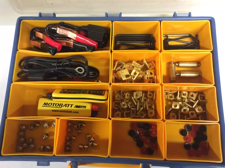 Akun varaosasarja Motobatt - Akkulaturit - 6438471343038 - 2