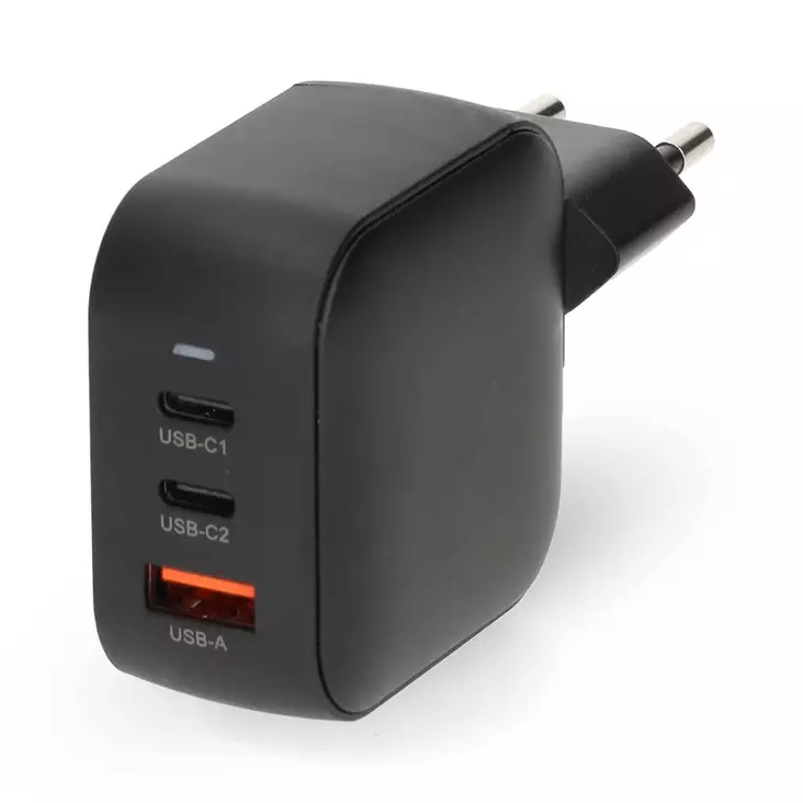 Kompakti musta gan usb laturi kolmella portilla - Puhelimen laturit - 5412810470228 - 1